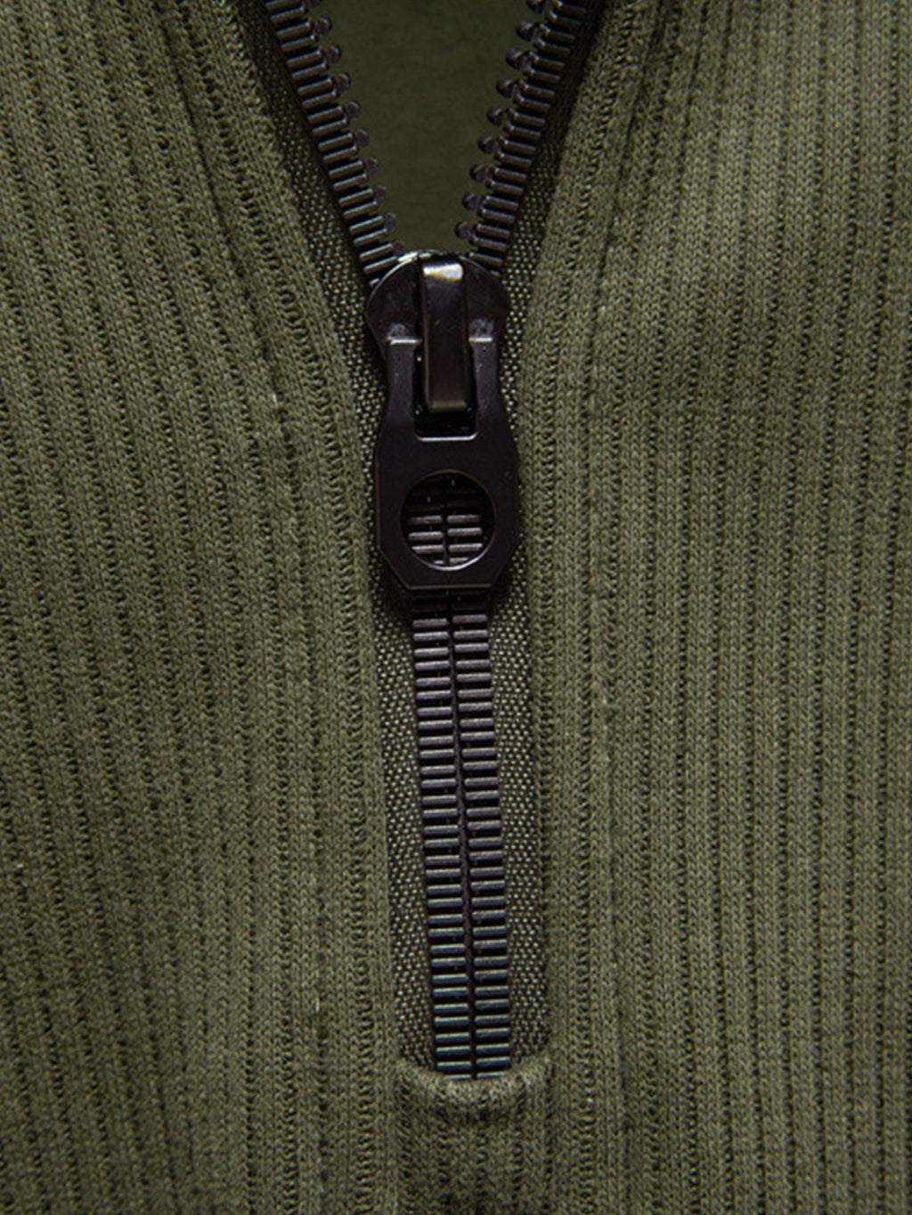 Ribbed Raglan Sleeve Quarter Zip Sweatshirt