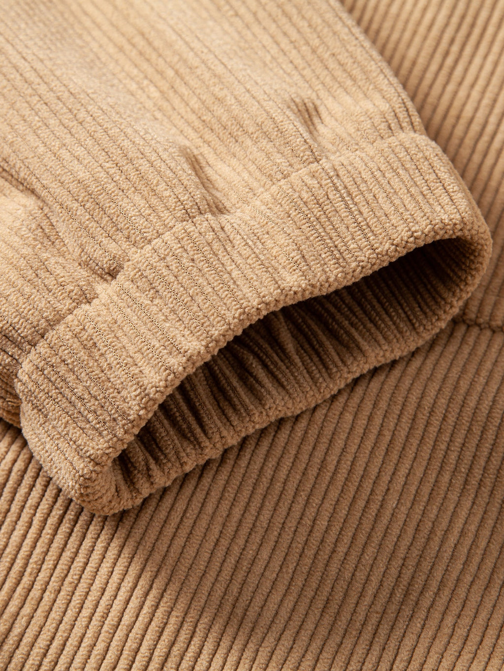 Pull à capuche et demi-zip en velours côtelé coupe décontractée