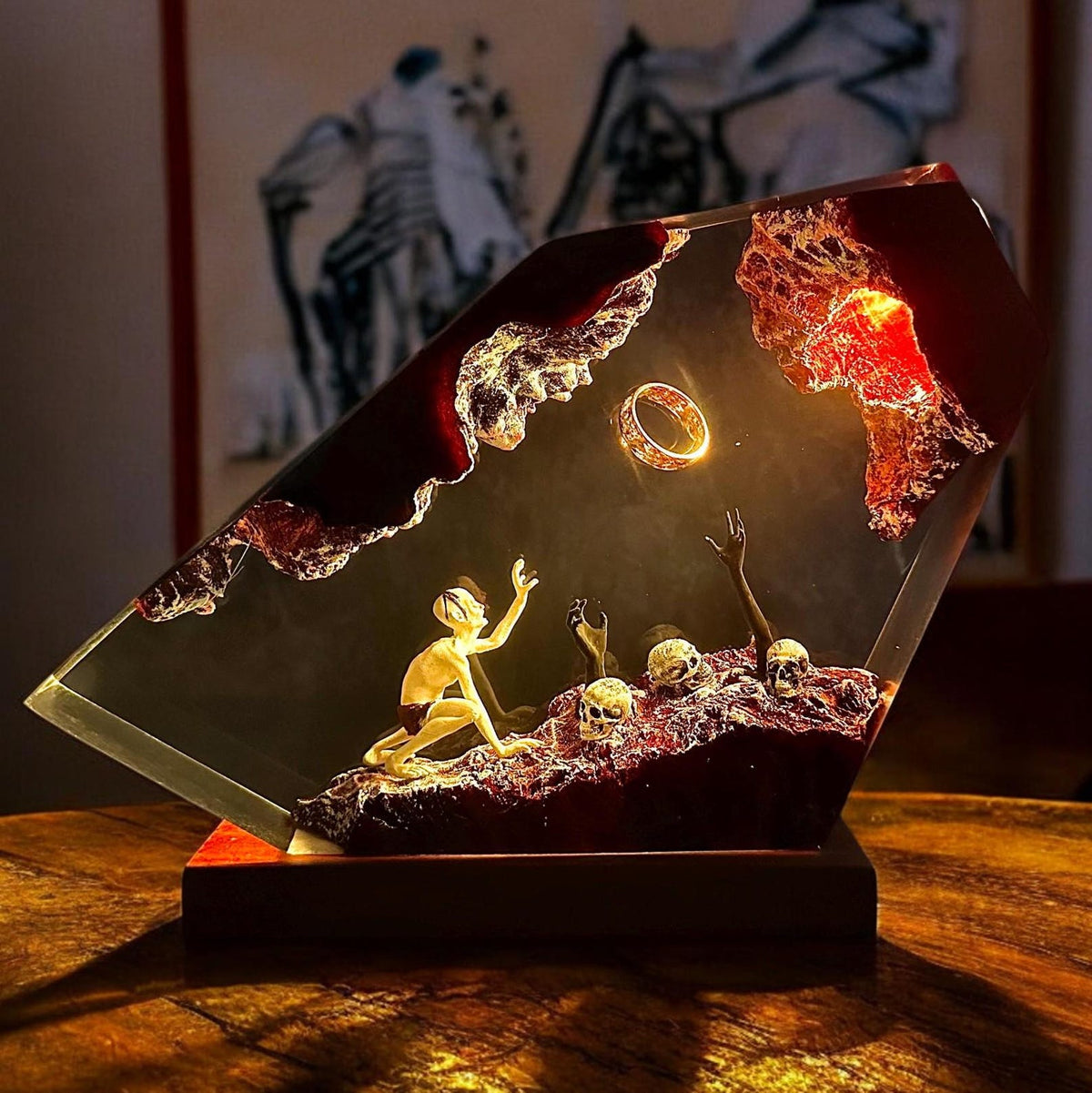 The Lord of the Rings Gollum Handmade Diorama Lamp