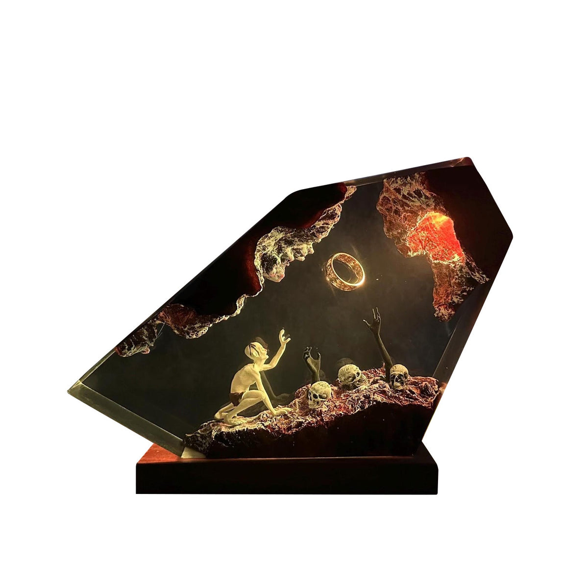The Lord of the Rings Gollum Handmade Diorama Lamp