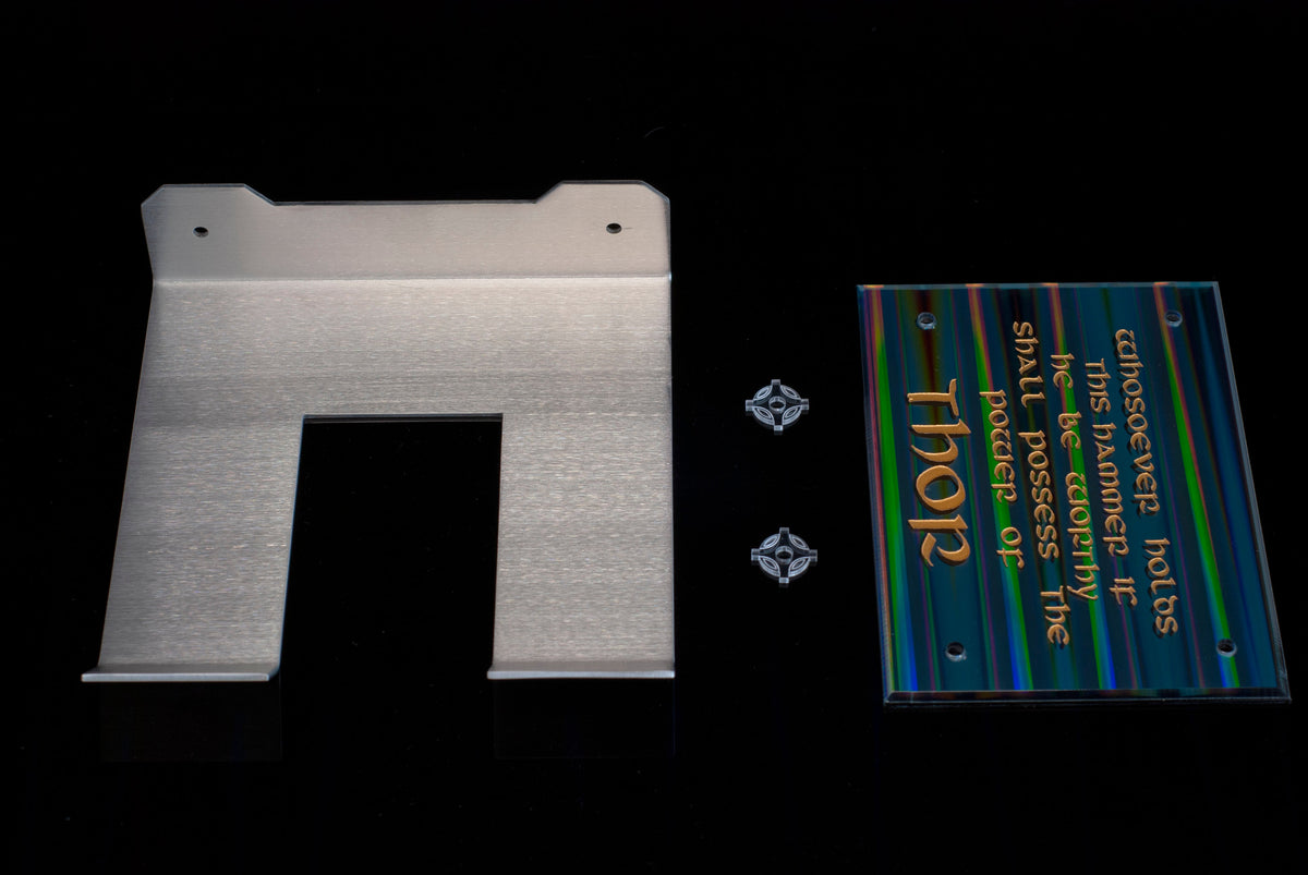 1:1 Thor Hammer Display Wall Mount