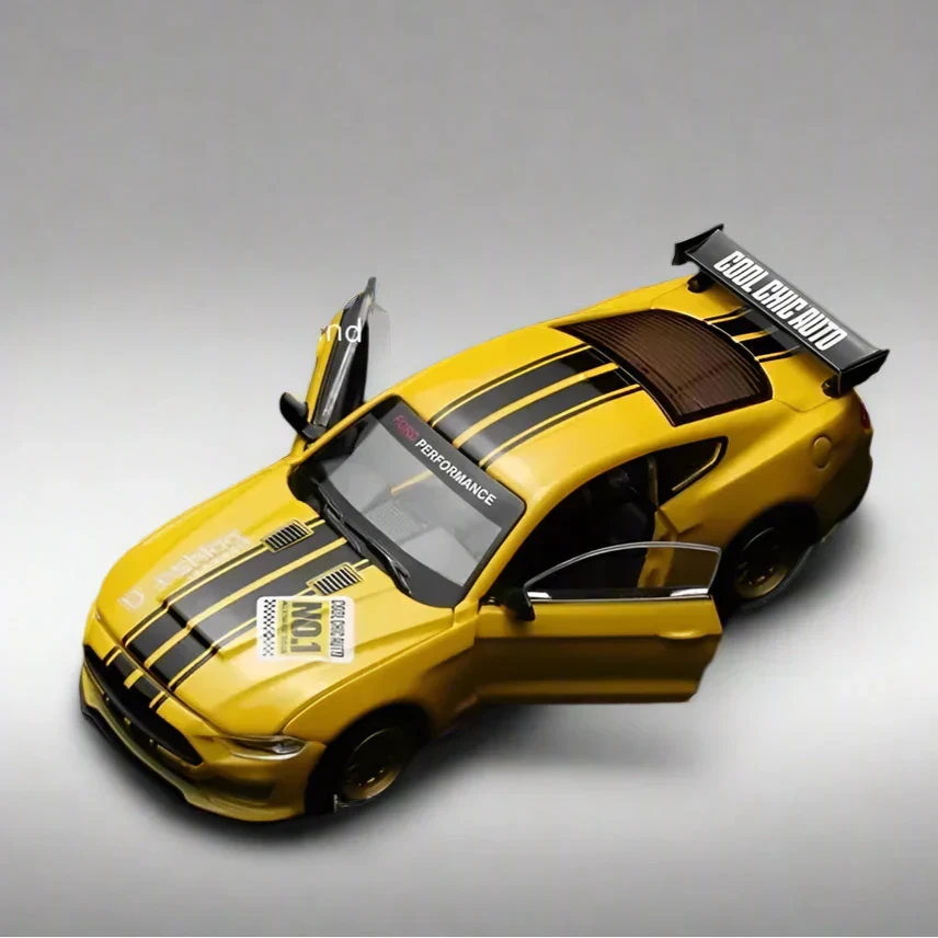 1:42 Ford Mustang GT Diecast Model Car