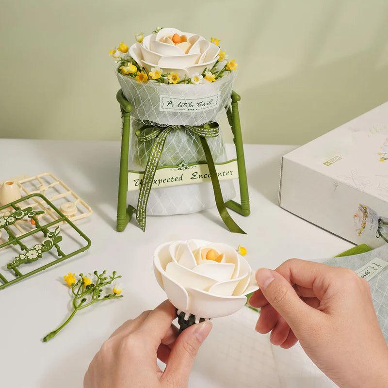 A Little Thrill Miniature Blooms