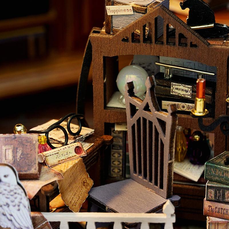 Magic House DIY Miniature Dollhouse Kit